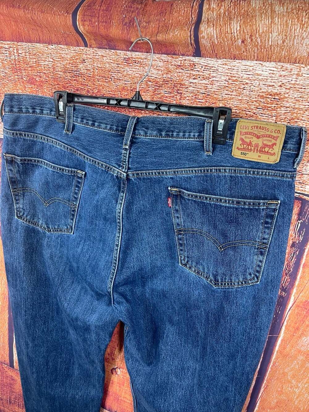 Levi's 550 Relaxed Fit Jeans 48x29
